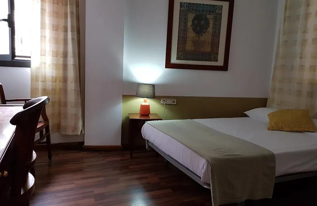 Hostal Lk Barcelona-1