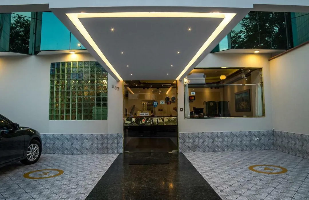 Hotel Lexus-1