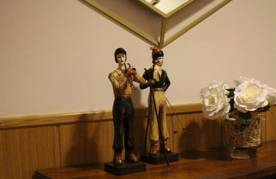 Hotel Meta-1