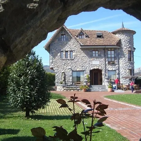 Hotel Rural La Llosa De Samano-3