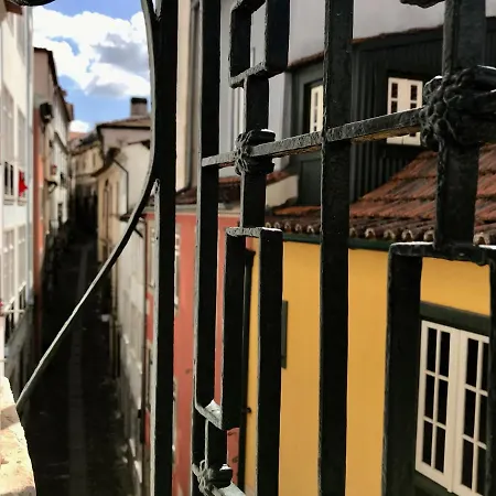 Change The World Hostels - Coimbra - Almedina-3