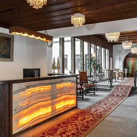 Hotel Bad Serneus-3