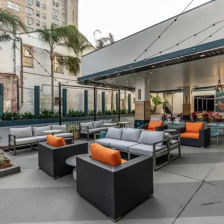 St Charles Coach House, An Ascend Collection Hotel-2