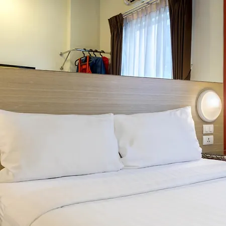 Easy Planet Phuket Patong-2