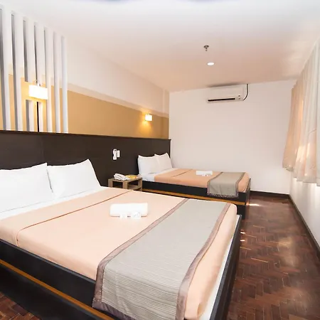 We Travelers Inn-3