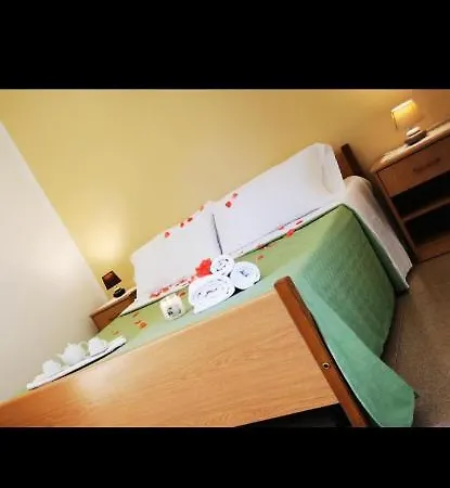 Paradise Room-2
