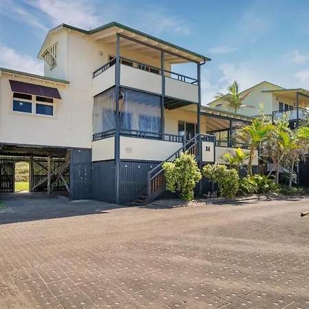 K'Gari Beach Houses-3
