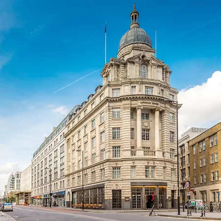 Travelodge London Central City Road-3