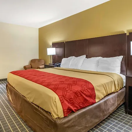 Econo Lodge Brunswick Travel Center-2