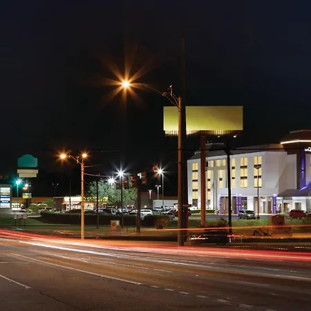 La Quinta Inn & Suites By Wyndham Dothan-2