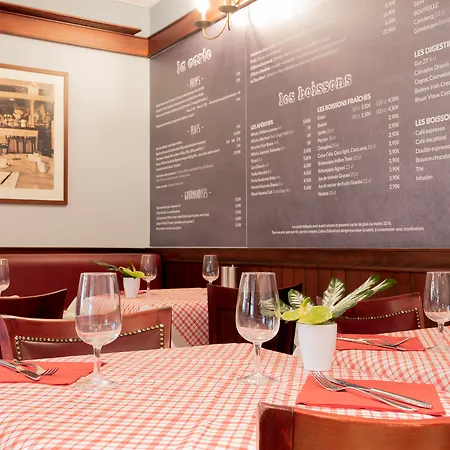 B&B Hotel Lourdes Centre Gare 3 Etoiles-3