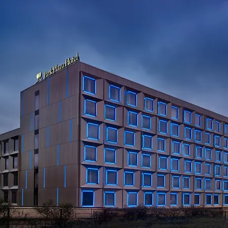 Park Plaza London, Park Royal-3