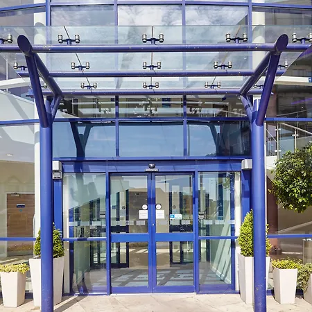 Holiday Inn Express London - Newbury Park, An Ihg Hotel-2