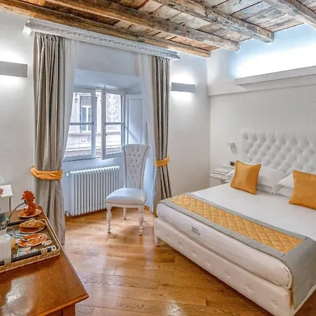 Maison Spagna Suites-3