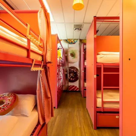 Hostelle - Women Only Hostel Amsterdam-3