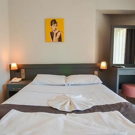 Berry Bella Hotel-3