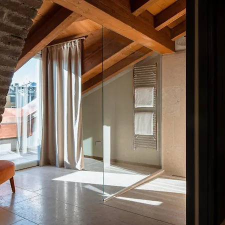 Pavillon Suite-2
