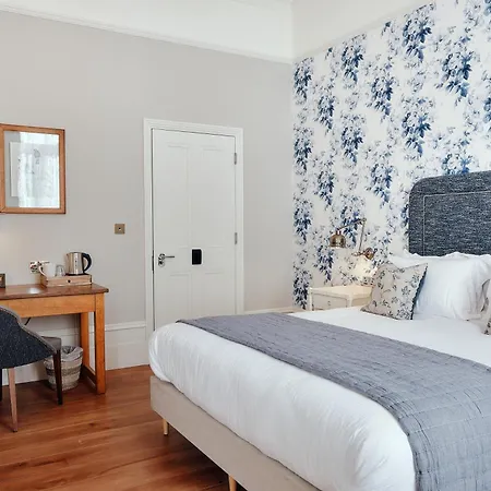The Black Lion Pub & Boutique Guesthouse-2