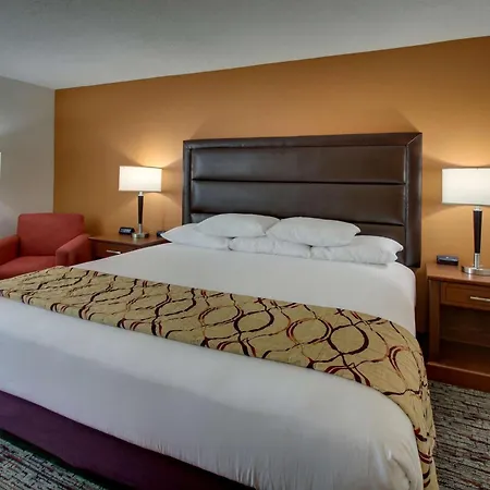 Drury Inn & Suites Evansville East-3