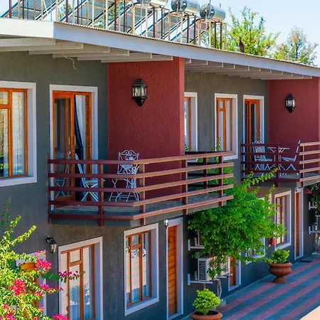 Windhoek Gardens Boutique Hotel-3