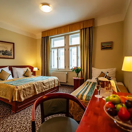 Hotel U Divadla - Czech Leading Hotels-2