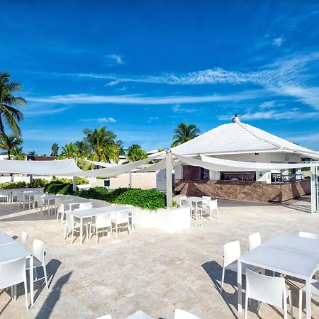 Viva Fortuna Beach By Wyndham, A Trademark All Inclusive-3