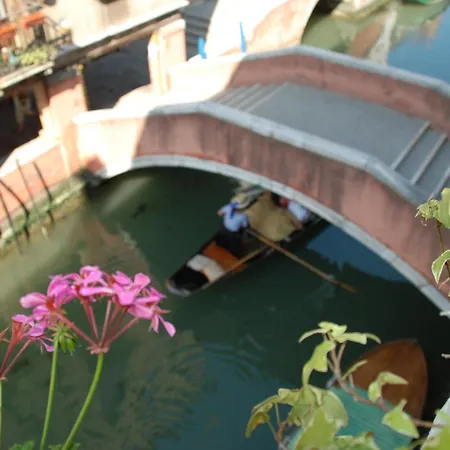 Hotel At Leonard-3