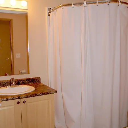Hotel Laurier - Apartment Style Residence-3