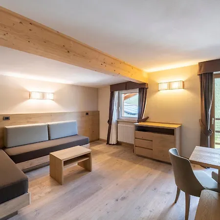 Design & Suite Hotel Ciarnadoi-2