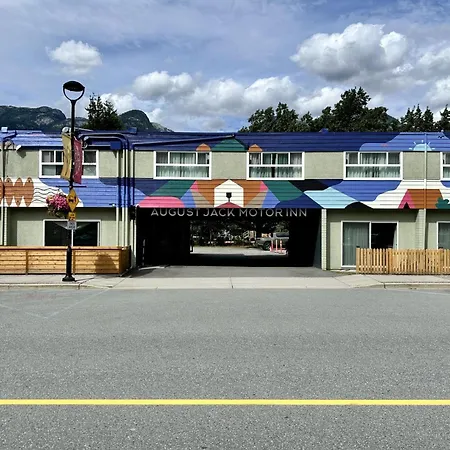 August Jack Inn-3