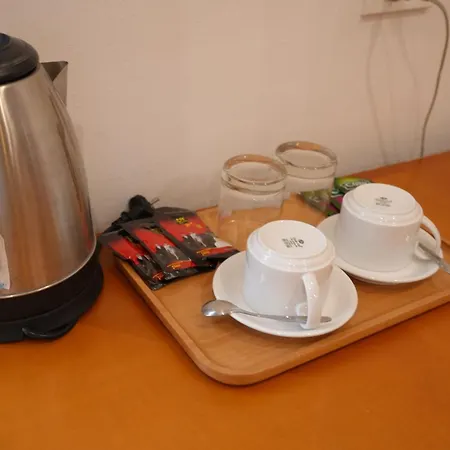 Golden Sunshine Villa Hotel And Travel-2
