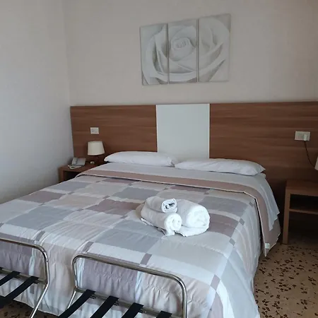 Hotel Mucciolini-3