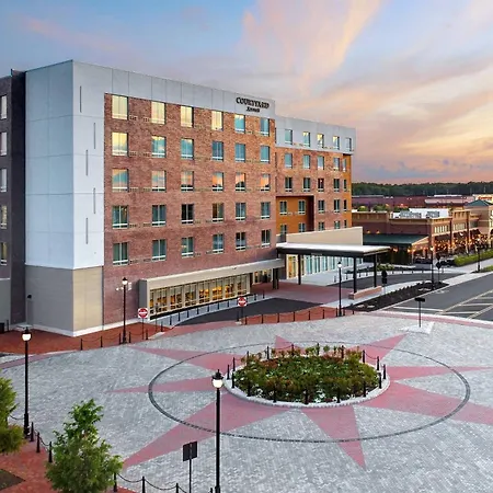 Courtyard By Marriott North Brunswick-2