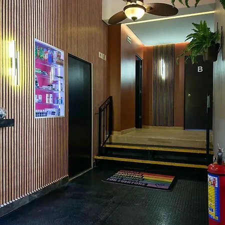 Spartacus Hostel Boutique For Men-2