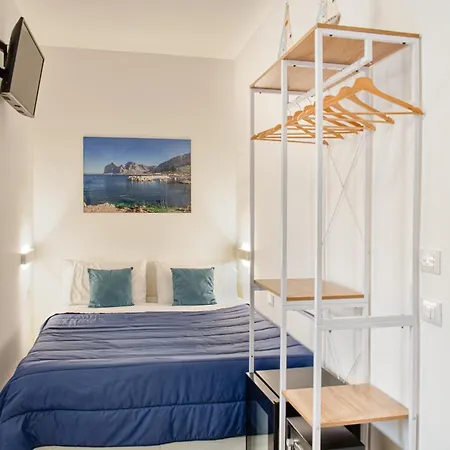 Vista Mare Rooms-3