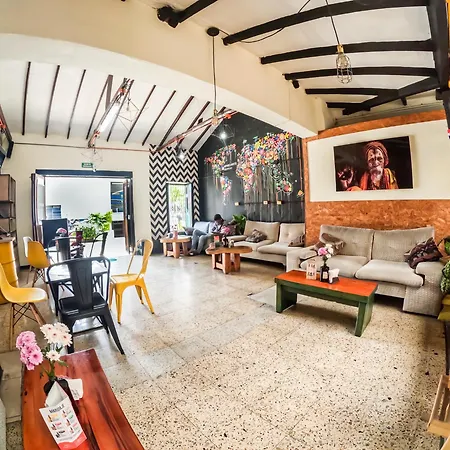 Canela Hostel Medellin-2