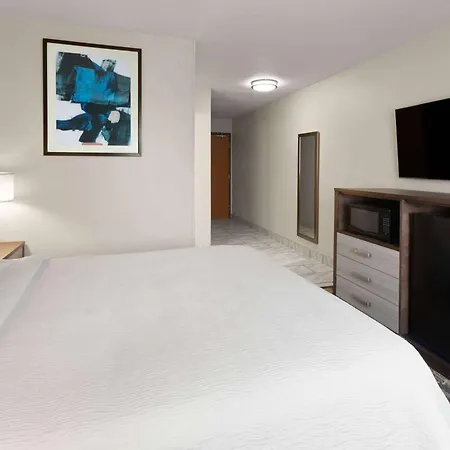 Wingate By Wyndham Marion-3