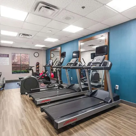 Hampton Inn Columbus-North-3