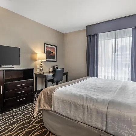 Best Western Plus Hotel At The Convention Center-3