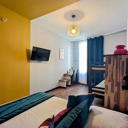 Hôtel Des Arts, Artisanal et Indépendant-2