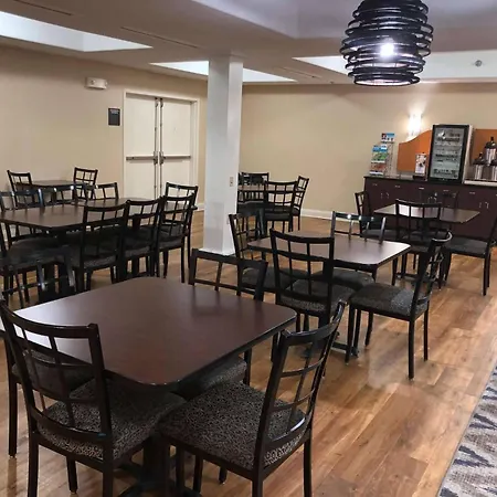 Country Inn & Suites Etown-2