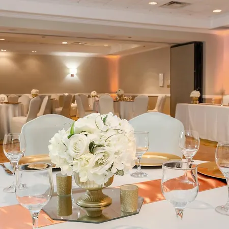 Sheraton Suites Market Center Dallas-2