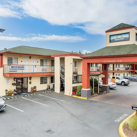 Days Inn By Wyndham Federal Way-3
