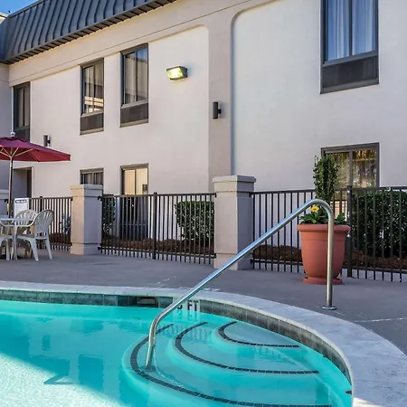 Quality Inn Summerville-Charleston-2
