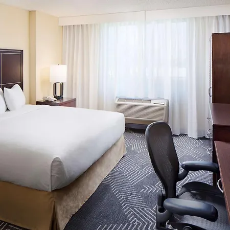 Doubletree By Hilton Los Angeles/Commerce-3