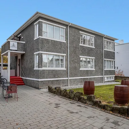 Freyja Guesthouse & Suites-3