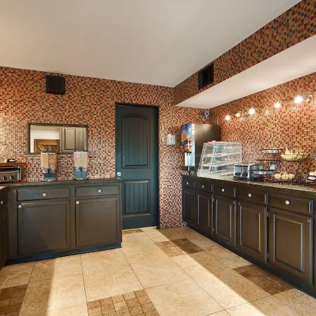 Best Western Windsor Suites-3