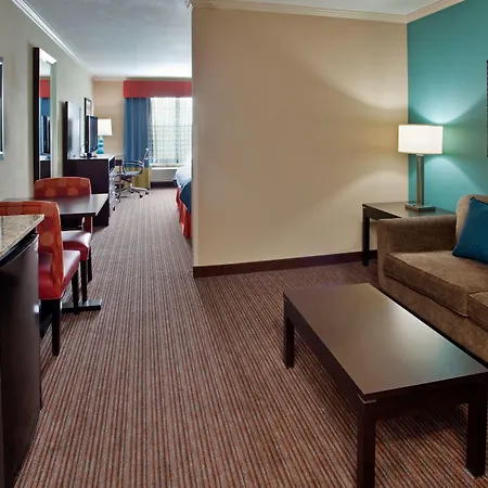 Holiday Inn Express Hotel & Suites North Kansas City By Ihg-3