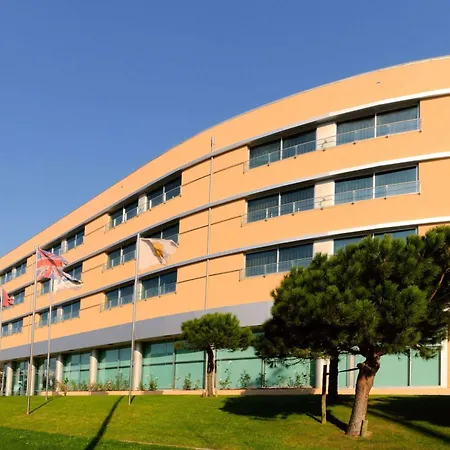 Tryp By Wyndham Porto Expo Hotel-2
