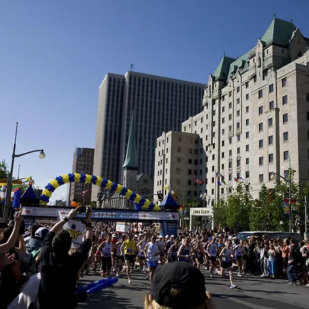 Lord Elgin Hotel-3